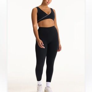 SET Active Black legging & matching sports bra NWT size:XS
